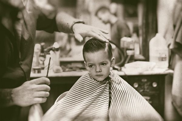 11月の各スタイリストの休みのお知らせ